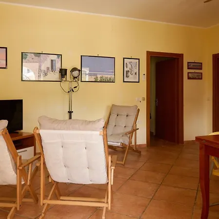 Floris A Baia 100mt - Apulia Apartman